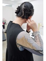 繭 結婚式お呼ばれヘアセット