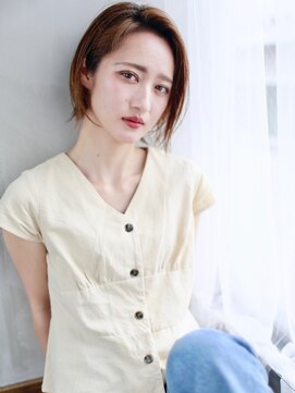 バース(BIRTH) 天神【BIRTH】センターパート耳かけ前下がりボブ