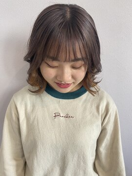 メレ(mele) ベージュ×インナーカラー