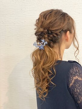 ラビス 浦和(Lovis) アンブレラカラー／こなれミディ／ウェーブパーマ／韓国マッシュ