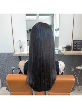 トゥーリ 浜町店 長崎(tuuli) くすみブラウン×ツヤストレート