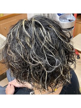 オージス(Og's) ハイライト×スパイラルパーマ
