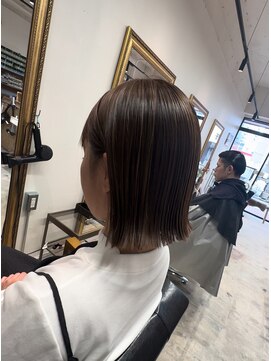 サニーサイドアップ 大宮(Sunny side up) 切りっぱなしボブ耳掛け