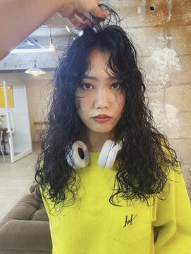 ガタカ(GATTACA) Aラインのハードパーマ【KEI】