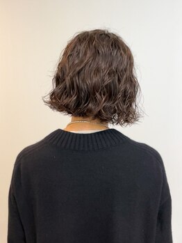 ムク(muku)の写真/柔らかな質感、広がらないパーマでお悩みを解決◎骨格×薬剤選定で似合うバランスをご提案します♪