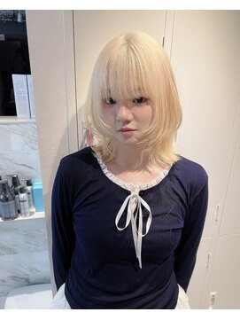 ユアーズヘア 新宿三丁目店(youres hair) ウルフカット/ハッシュカット/抜きっぱなしブロンド