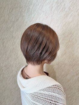 スーパーカット ヘッドショップ(SUPER CUT HEAD SHOP)の写真/【自分をもっと好きになる☆】「白髪が気になってきた…」そんな大人女性に人気の白髪ぼかしハイライト♪