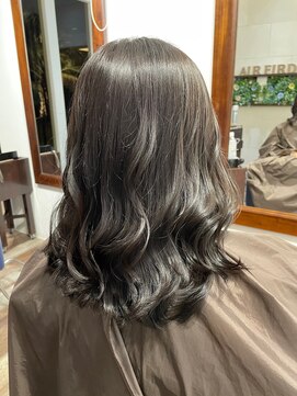 アイルヴィラ(air vila) グレージュブラック