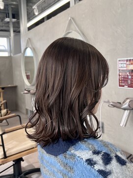 アエル(AELU) 切りっぱなし×アッシュブラウン