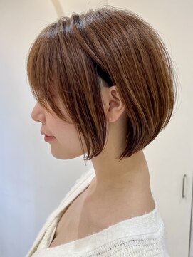 アイユー(ii+U) 丸みショートボブ大人ショートボブマロンベージュショート