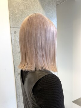 サンクプロジェクト(cinq PROJECT) ハイトーン切りっぱなしレイヤーボブミルクティーピンクベージュ