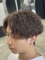 オーバル ジングウマエ(OVARL jingumae) 縦落ちツイストスパイラルセンターパート