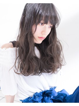 ヘアアンドエステ ヒロイン 西麻布本店(Hair&Esthe HIROIN) 『HIROIN』厚めバングマーメイドアッシュ『山村雄貴』