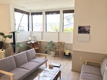 ビューティーモア(Beauty MORE)の雰囲気(明るく、ナチュラルな店内でリラックスしてお過ごしください。)