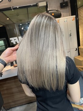 ラフ(LAFF) #黒髪#ボブルフ#ネビージュ#小顔#ワンレン