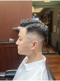 MEN'Sショートサイドパートミドルフェード