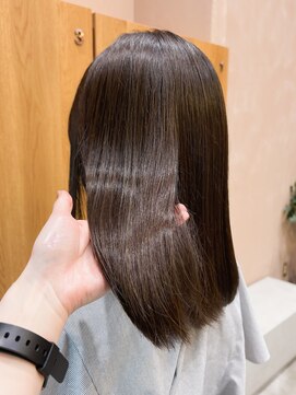 ガーデンヨコハマエスト(GARDEN YOKOHAMA est) ミディアム ウェットヘア オリーブベージュ 髪質改善