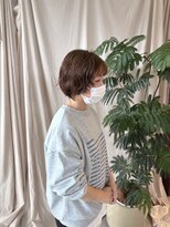 デン(den)&nbsp;前上がりボブスタイル