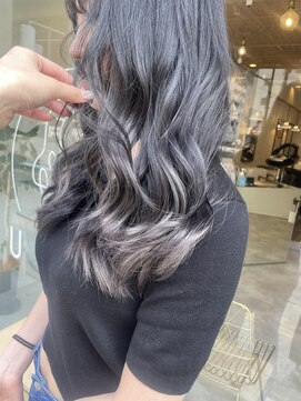 ウタリ(utari) 透け感グレージュカラー【難波 桜川/高発色ジェルカラー】