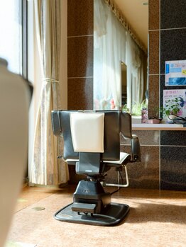 髪ワザ(髪WAZA)の写真/多くの大人女性を魅了する、洗練された技術とセンスで、あなたの”なりたい”を叶えます。