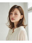 上品な外ハネが映える♪ミディレイヤー