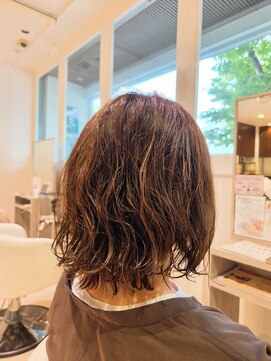 プロ ヘア テック(PRO HAIR TEC) 大人女性向け!丸みのあるボブにふんわりパーマを動きをプラス!