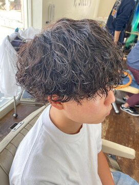 シリー(SILLY) 沖縄メンズ波巻きスパイラルパーマ