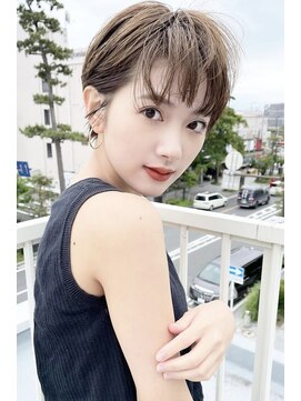 イーズ 鎌倉(e's) 《e's イーズ鎌倉》ミルクティアッシュ×大人のマッシュショート