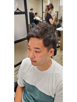 ティーズ バーバー T's BARBER ナチュラルパーマスタイル