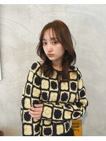 ヒュージ 三軒茶屋(huge)&nbsp;オリーブカラー×アンニュイミディアム_韓国上品