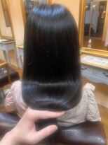 アメリ ココロ 南森町店(Ameri cocoro.)&nbsp;地毛風艶髪【ストレート/縮毛矯正/髪質改善/トリートメント】