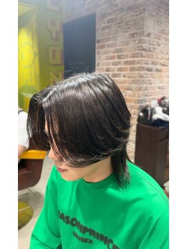 フロー 新宿(FLOW) 毛流れセクシーセンターパートウルフ