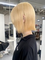 カシェル(cashel)&nbsp;抜きっぱなしブロンド  ハイトーン  ボブ