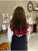 レッドグラデーションaujua20代30代