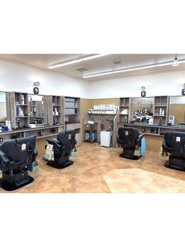 年中無休!カットシャンプー\2090＋スパ\330/シェービングのみも可/各種お得なメニューをご用意♪ご予約不要