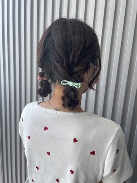 ナンバー(number+) 10代20代ヘアアレンジツイン団子