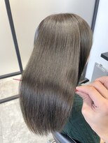 サロウィン 池袋(SALOWIN)&nbsp;7トーン透明感オリーブグレージュ × 美髪ストレート #362