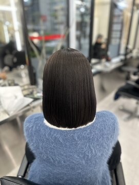 アルドーレフィエロ シンサイバシ(Ardore fiero shinsaibashi) 暗髪でも映えるダークグレージュ