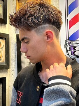 HIRO GINZA BARBER SHOP 京都本店【ヒロギンザ バーバーショップ】【3/19 OPEN予定】 ニュアンスパーマ/波巻きツイストスパイラル[京都河原町/理容室]