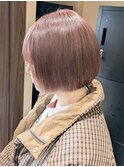 ピンクベージュ
