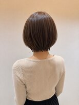 ロッカ(ROCCA)&nbsp;丸みショートボブ×大人女性×艶カラー