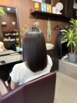 アオイ(Aoi) 透明感グレージュ×ミディアム♪髪質改善でツヤツヤに