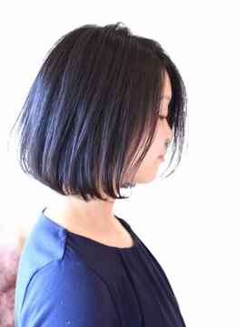 ツイギー 宮西店(TWiGGY) 【上品でさりげなくお洒落を楽しむボブ】