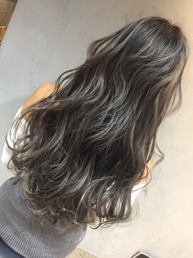 ジーナ(XENA) コントラストメッシュカラー