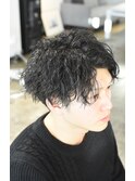 ツイストスパイラルパーマ波巻きスパイラルパーマセンターパート