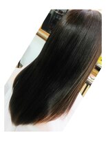 ヘアー リ ミックス(HAIR Re-MIX) ストレートロングスタイル・Vライン♪