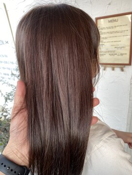 エルモ(ELMO) グロストリートメントとカラーの組み合わせ