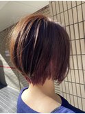 ショートボブ×インナーカラー