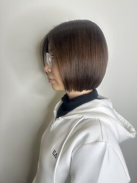 ゼンドットカラスマ(Zen.karasuma) ボブ×ハイライトブラウンベージュ