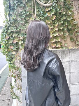 チョビー(Chobii) 前髪パーマレイヤーロングアッシュカラーグレーベージュy